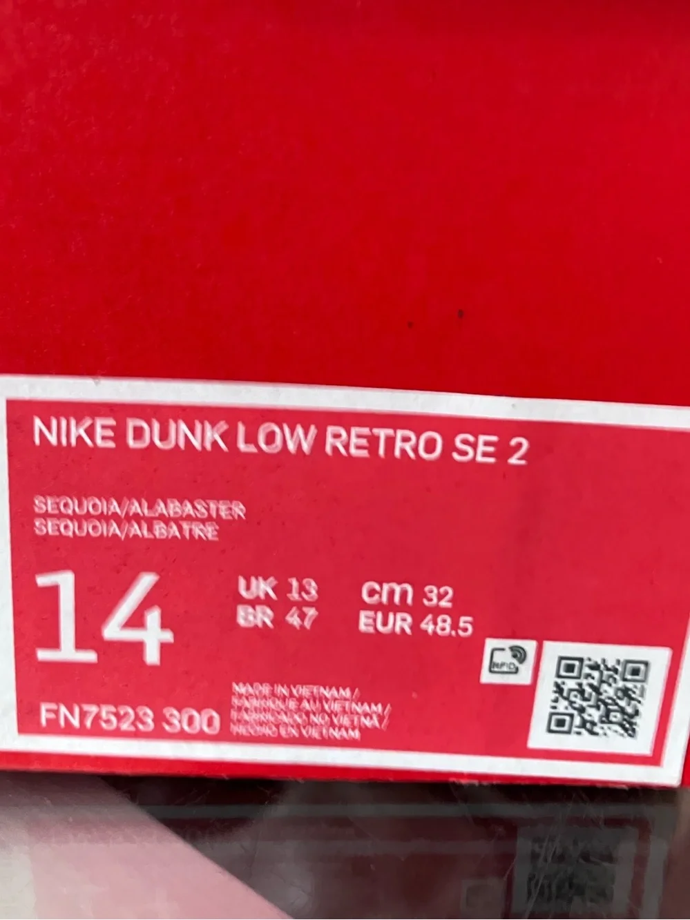 Nike Dunk Low SE Gone Fishing Rainbow Trout Size 14